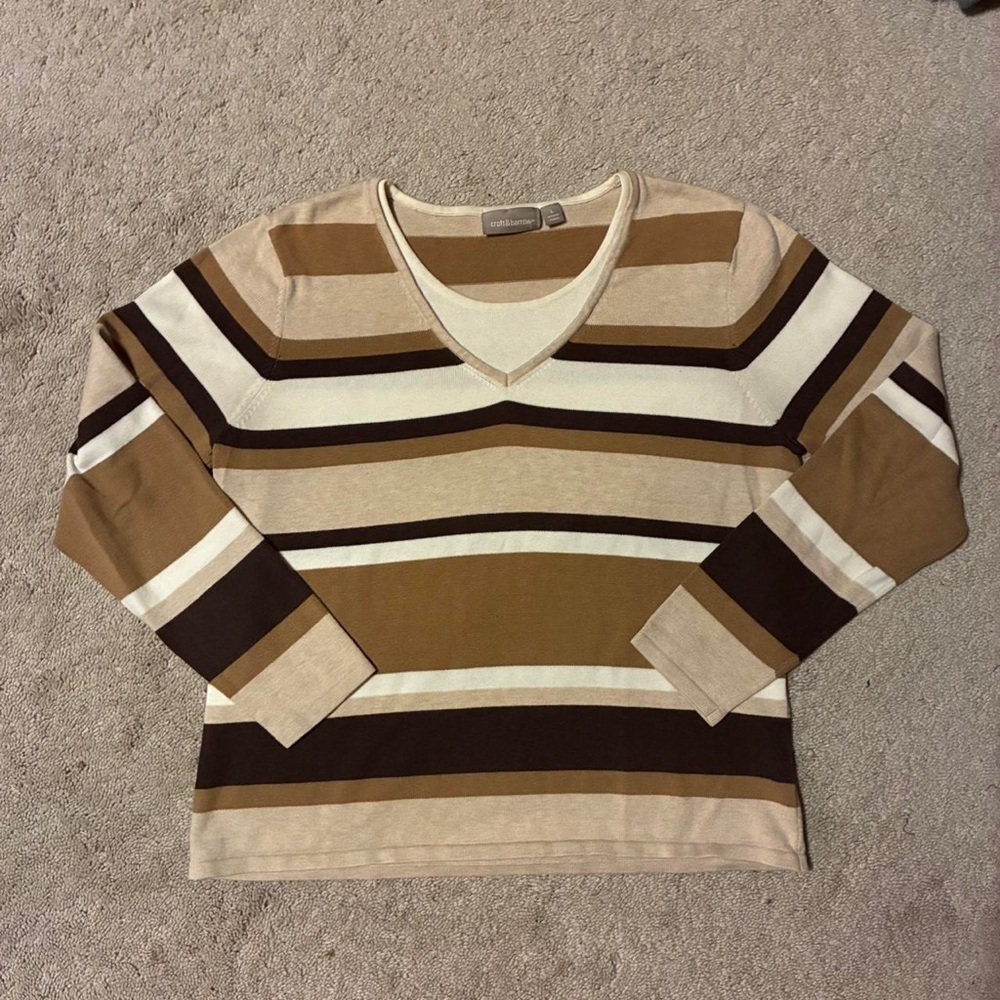 Croft & Barrow Brown Cream Long Sleeve Tee